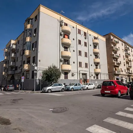 Guesthost - Ballaro Flat Dei Sovrani X6 Lägenhet *